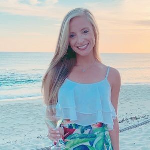 Meet your Posher, Steph